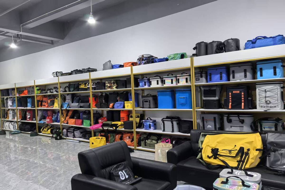 Waterproof bag manufacturing equipment